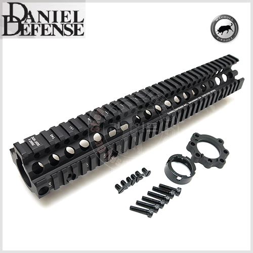MADBULL  Daniel Defence Licensed M4A1 12.5 Inch RIS II (Black)